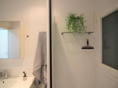 Apartamento Roses, 2 Dormitorios, 6 Personas - Es-228-124