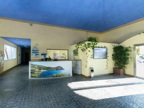 Apartamento Roses, 2 Dormitorios, 5 Personas - Es-228-119