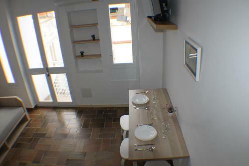 Agi Porthos Apartments