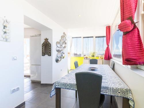 Apartment Edificio Claudia By Interhome