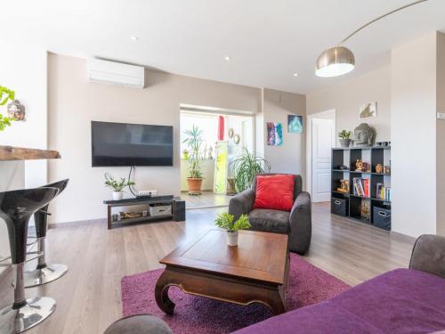 Apartment Edificio Claudia By Interhome