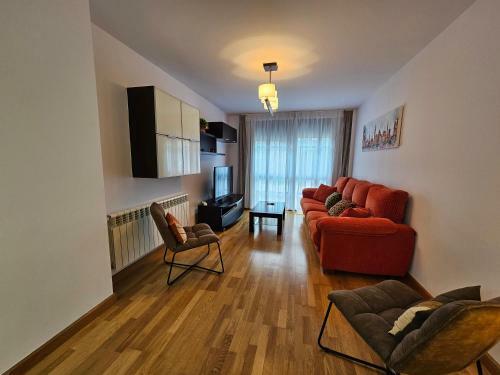 13b01 Apartamento Con Terraza Y Garaje