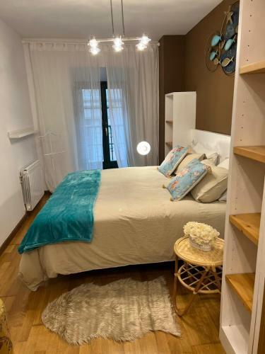 Apartamentos El Escudo Centro