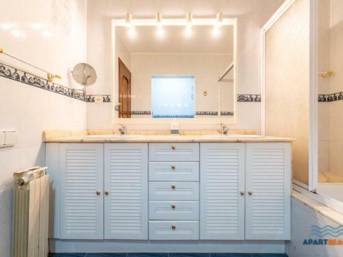 Apartbeach El Pinar Con Piscina Y Barbacoa
