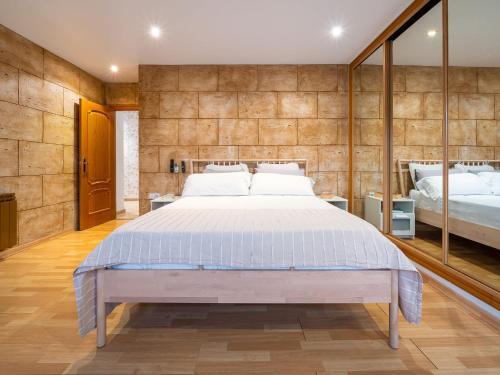 Villa Villa Luxury Rock Tirri By Interhome
