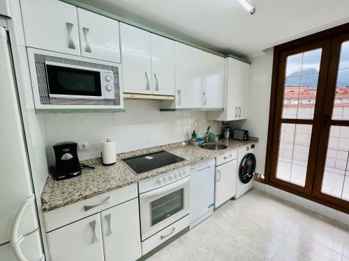 Excelente Apartamento Con Garaje Y Piscina