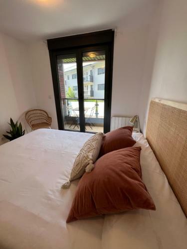 Acogedor Apartamento Con Piscina Y Parking En Ramales
