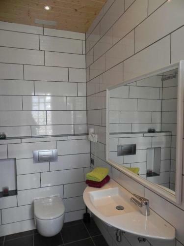 Kleiner Bungalow Mit Einem Schlafzimmer