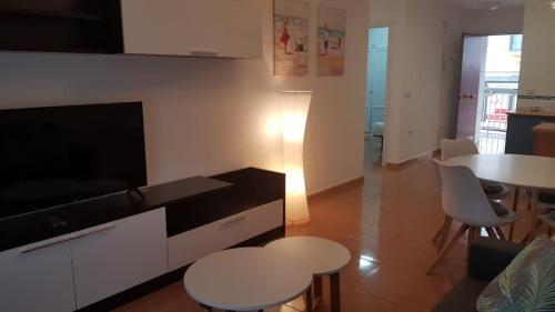 Apartamento La Marina 3
