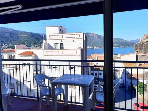 Estribor, Apartament C�ntric G5
