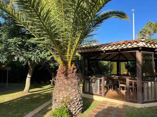 Preciosa Casa Con Jard�n Privado