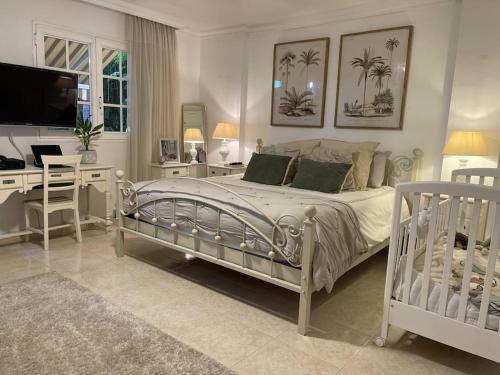 Preciosa Casa Con Jard�n Privado