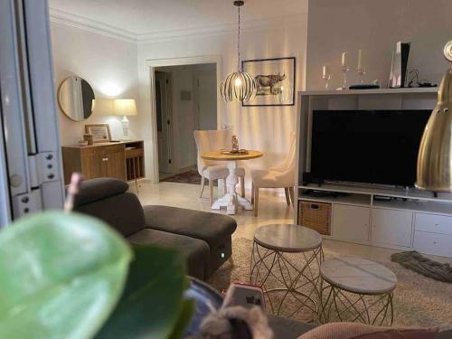 Preciosa Casa Con Jard�n Privado
