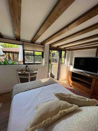 Preciosa Casa Con Jard�n Privado