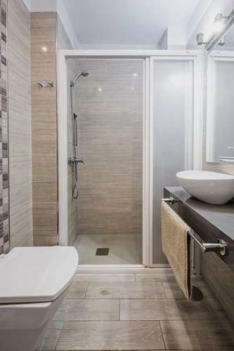 Apartment With Balcony And Swimming Pool