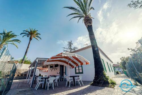 Hostal La Violeta Home