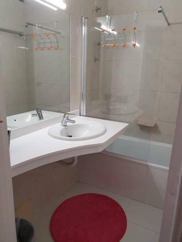Apartamento Central Studio With Sea View Balcony!