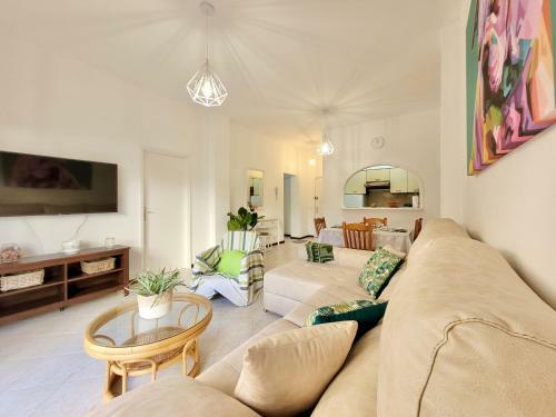 Victoria Apartment