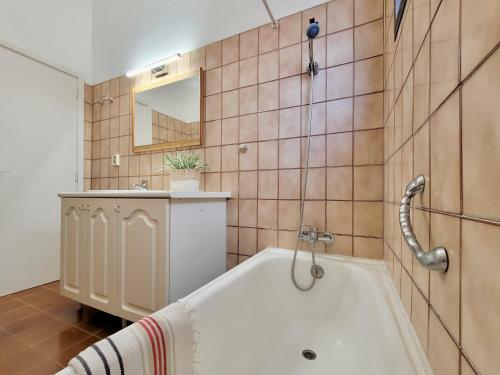 Victoria Apartment