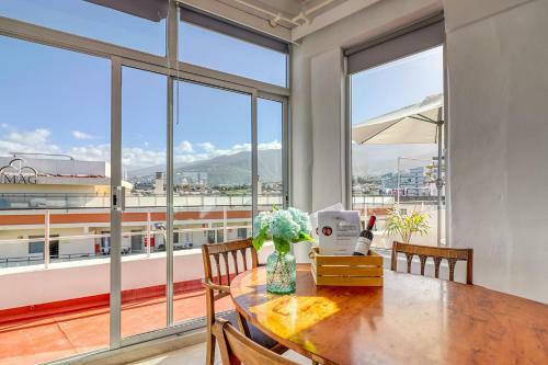 Apartamento Spacious Penthouse With King-size Bed, Huge Terrace, Ocean & Teide View