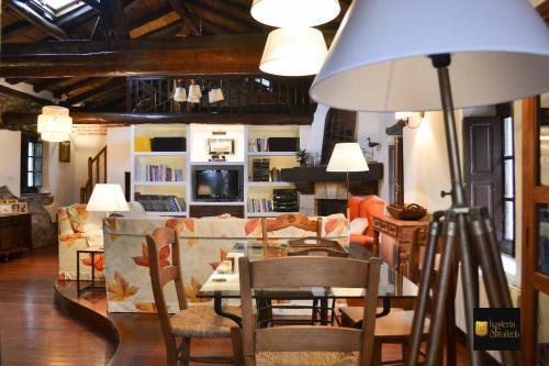 Hdec Hosteria De Casta�eda Alojamiento Turistico