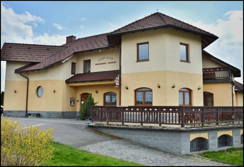 Hostal Penzion Star� Dvur