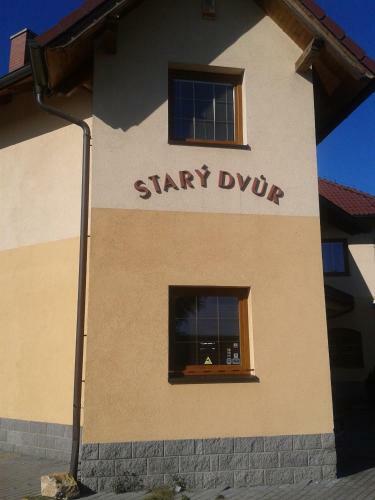 Hostal Penzion Star� Dvur