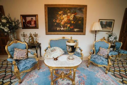 Bed & Breakfast Andalusian Palace