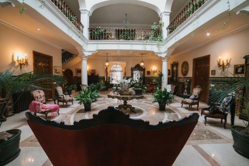 Bed & Breakfast Andalusian Palace