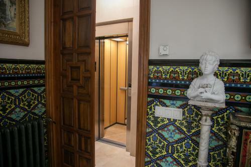 Bed & Breakfast Andalusian Palace