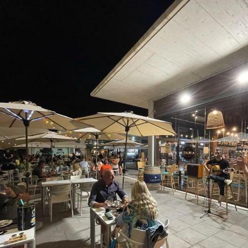 Apartamento Con Terraza En Primera L�nea Mar