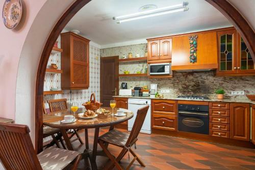 New! Villa Ses Rodes, Pool, Wifi, Bbq, Jacuzzi