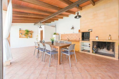 New! Villa Can Fioly, Pool, Wifi, Bbq