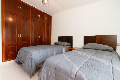 Casa Bella Lalin- 4 Double Bedroom Galician Country Home!