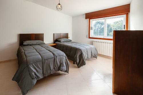 Casa Bella Lalin- 4 Double Bedroom Galician Country Home!