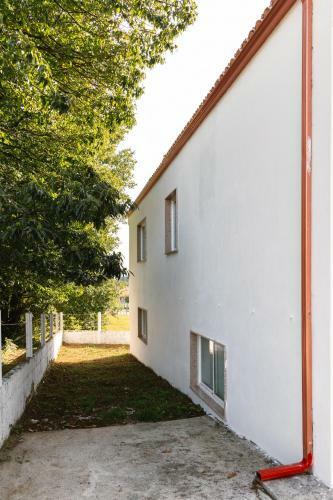Casa Bella Lalin- 4 Double Bedroom Galician Country Home!