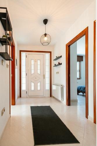 Casa Bella Lalin- 4 Double Bedroom Galician Country Home!