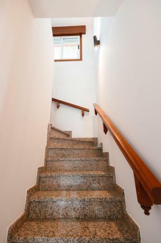Casa Bella Lalin- 4 Double Bedroom Galician Country Home!