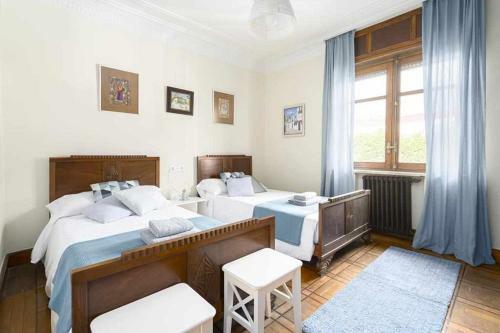 La Casona Del Front�n