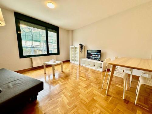 Apartamento Encantador Piso A 150m Del Tren