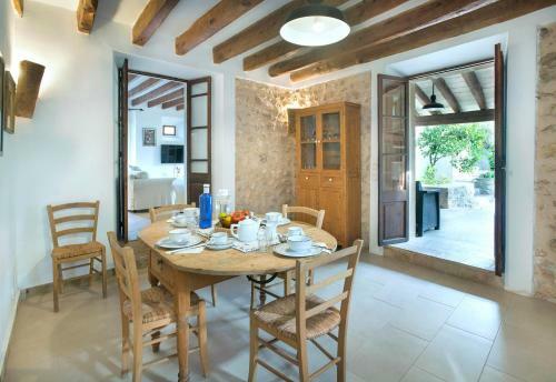 Villa Son March Petite