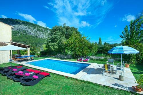 Owl Booking Villa Aina - Rustic Stay