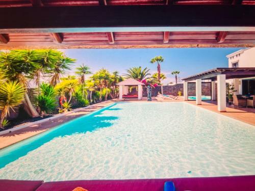 Hezy Casa With Private Pool