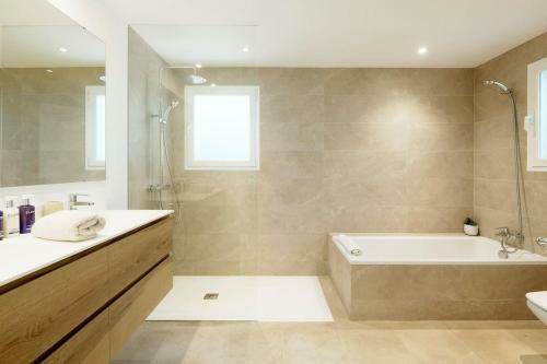 Villa Esquina Luxury 5 Bed 5 Bath Pollensa