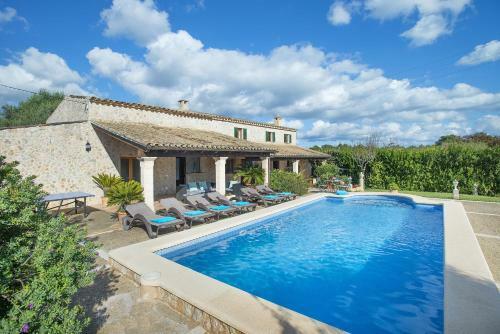 Owl Booking Villa Peric - Family And Friends