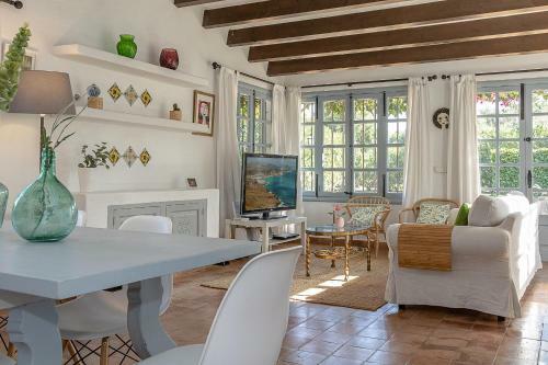 Villa Can Llobera By Homevillas360
