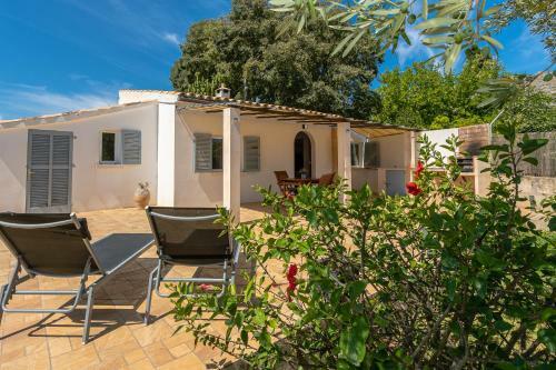 Villa Les Oliveres Petites De Un Dormitorio
