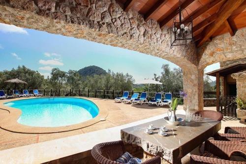Villa Rustic House With Views To The Pollensa Mountains
