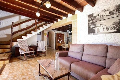 Villa Rustic House With Views To The Pollensa Mountains