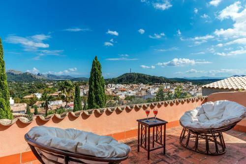 Townhouse With Pool And Mountain Views, Just 5 Min